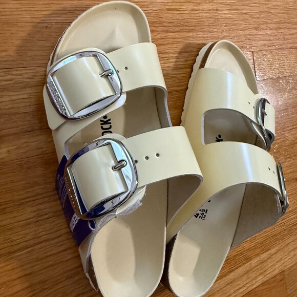 Arizona Birkenstock Sandals – Butter/Silver Buckle (Narrow Fit, New with Tags) - Picture 7 of 9